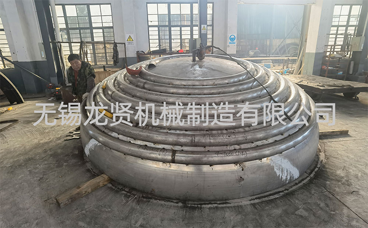 無(wú)錫封頭盤管找哪家？龍賢：把“歪瓜裂棗”卷出局，質(zhì)量硬到?jīng)]對(duì)手！?